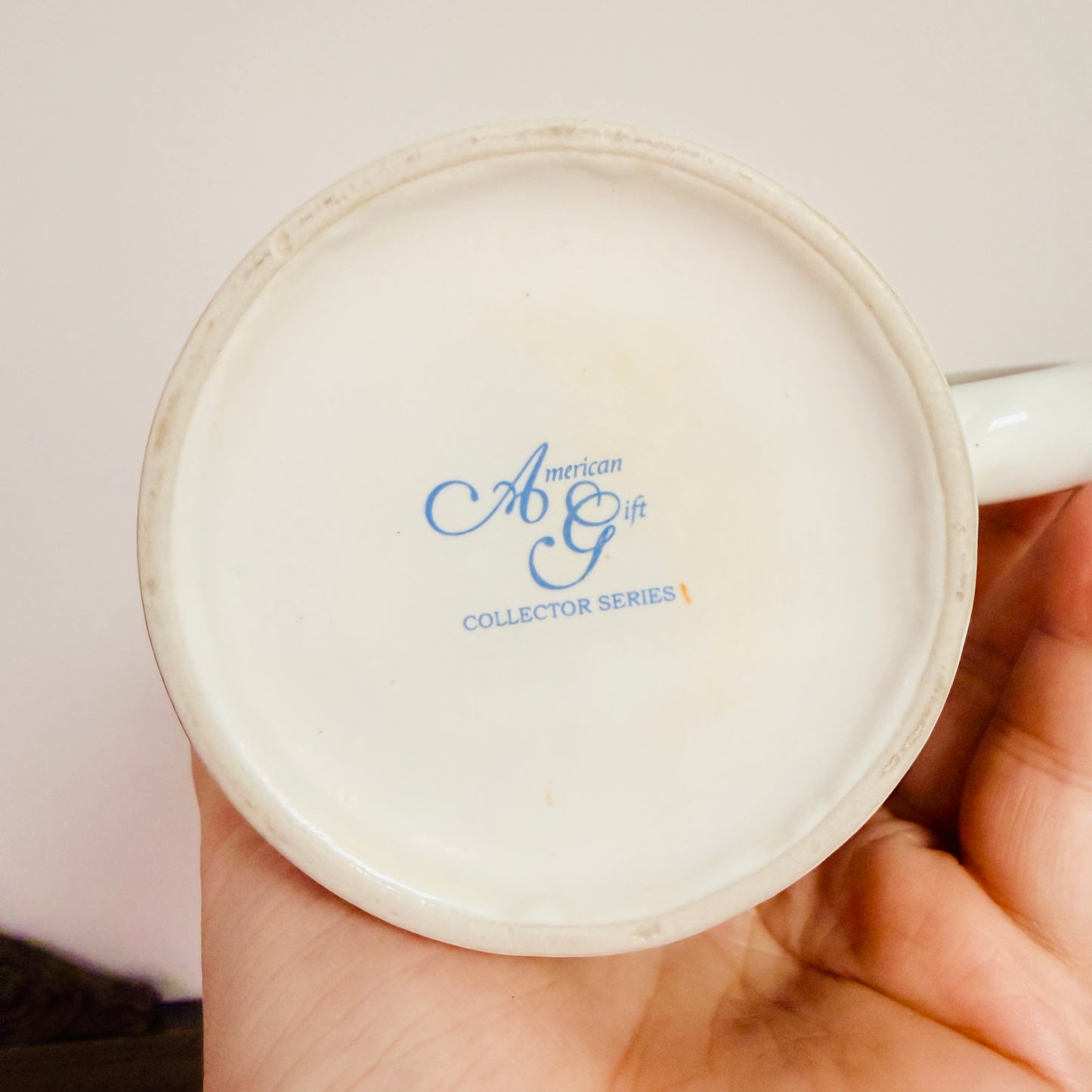 Found Mug, Gulfarium A Friend Loveth At All Times