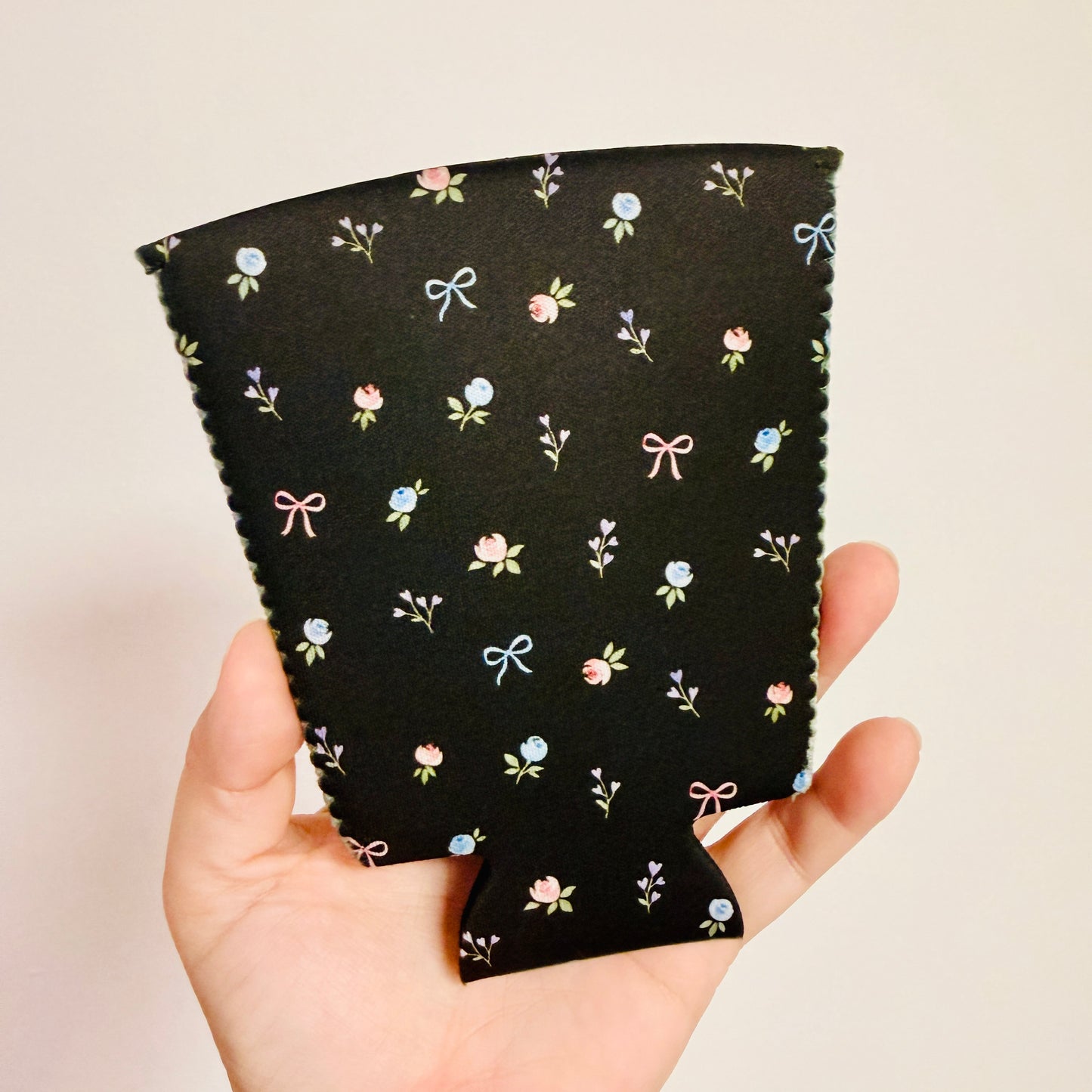 Iced Coffee Sleeve, Black Dainty Florals & Bows Pattern