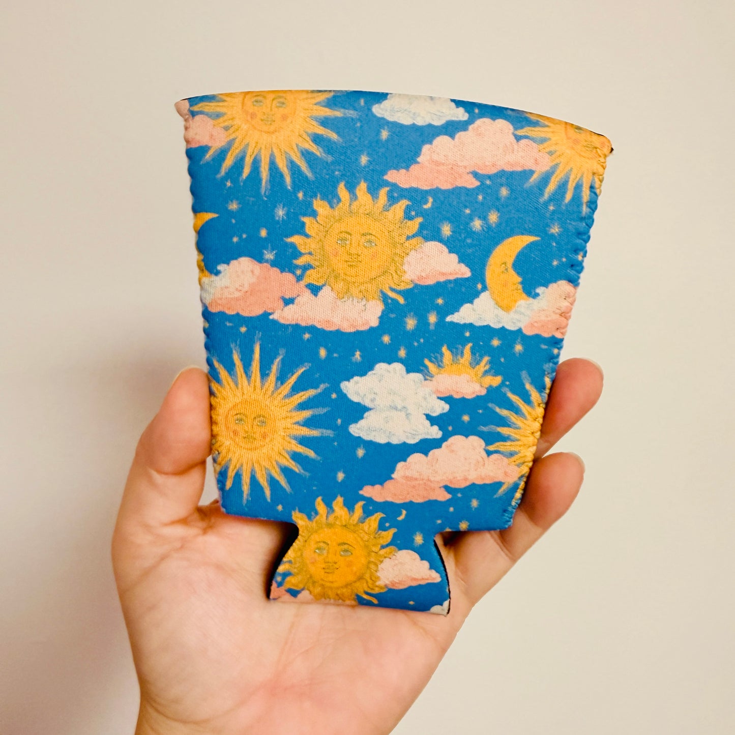 Iced Coffee Sleeve, Blue Retro Sun Pattern