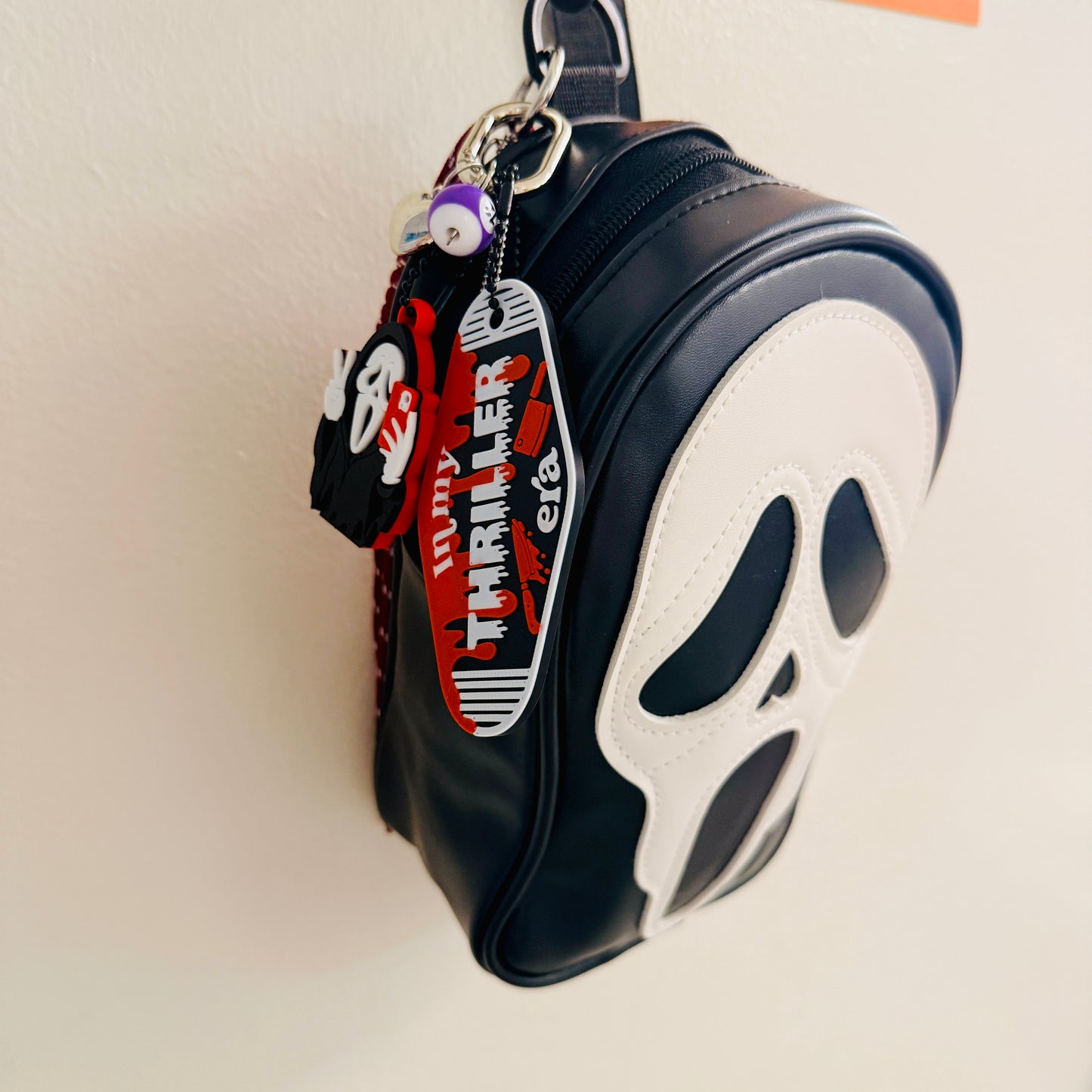 Nail Saver Bag Charm, Ghost Face Peace Selfie
