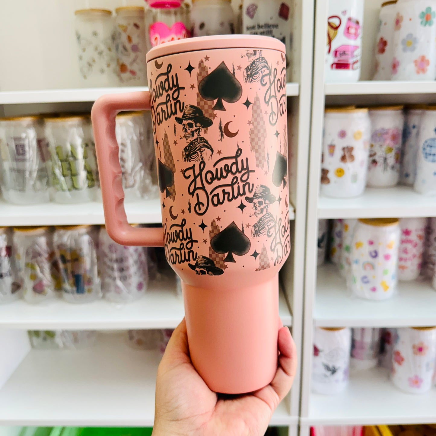 40oz Tumbler with Lid and Straw, Howdy Darlin on Pink
