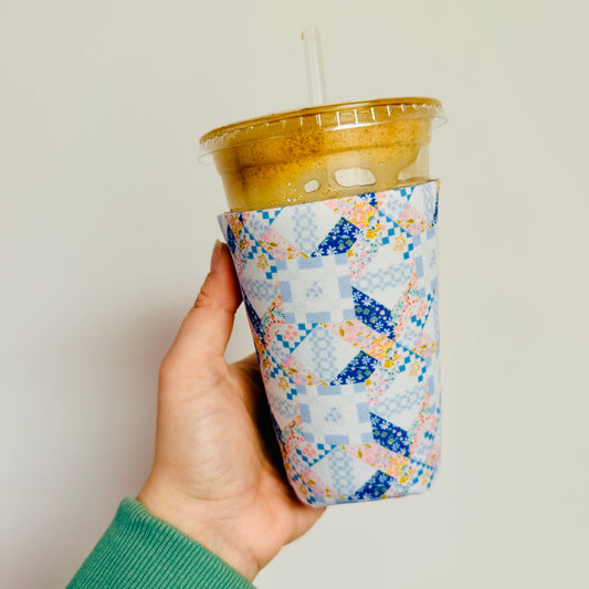 Iced Coffee Sleeve, Blue Quilt Pattern