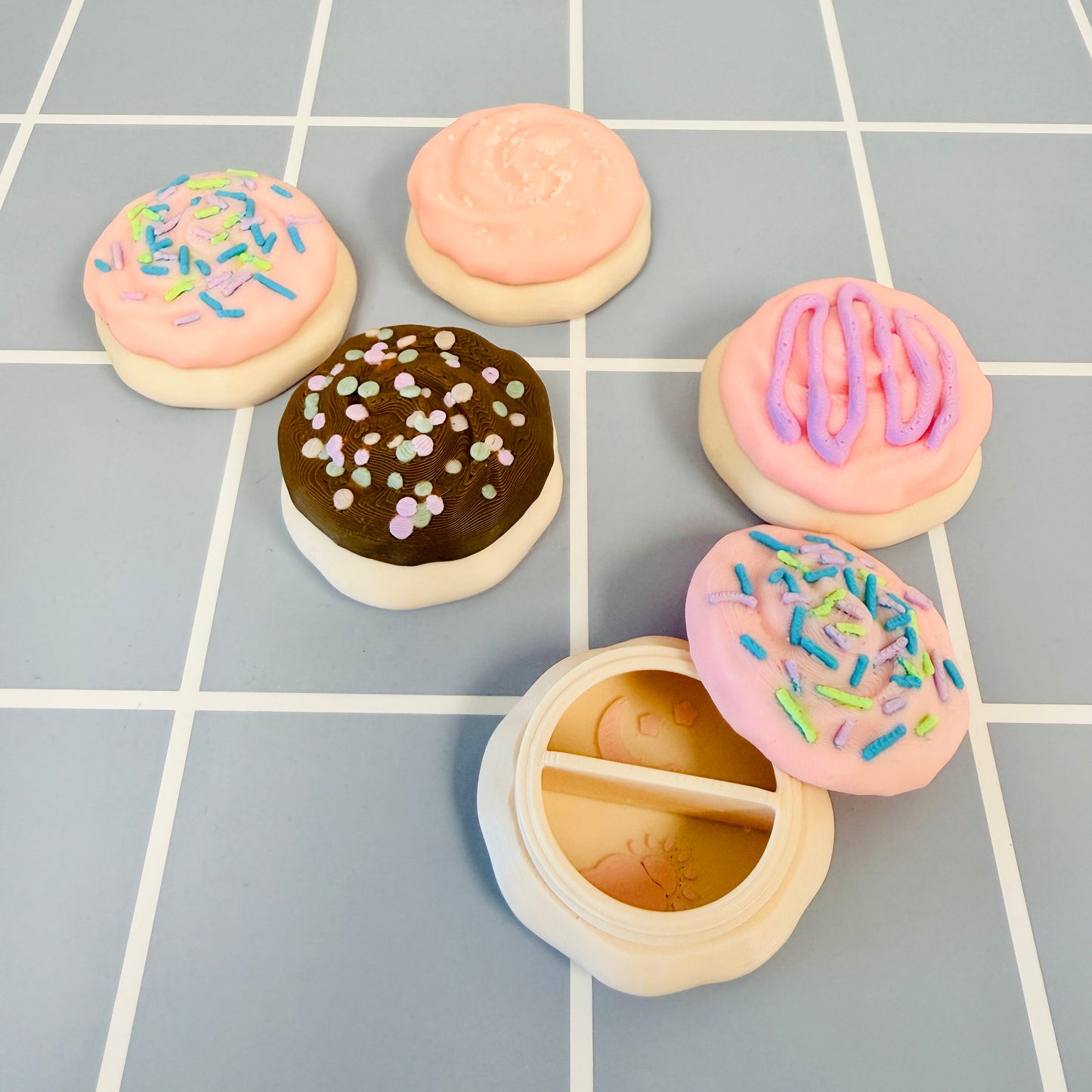 Purse Pill Box, Frosted Sugar Cookie