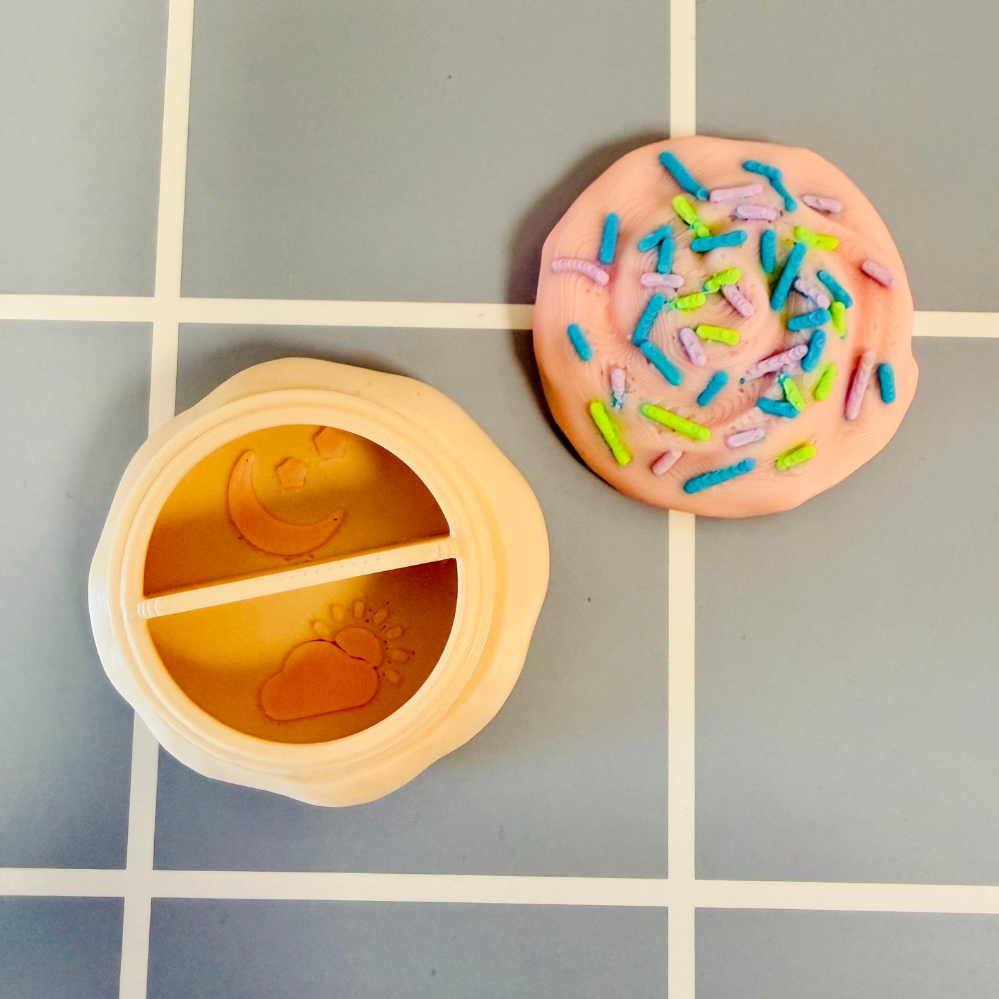 Purse Pill Box, Frosted Sugar Cookie